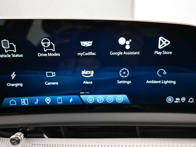 2025 Cadillac OPTIQ Sport 2