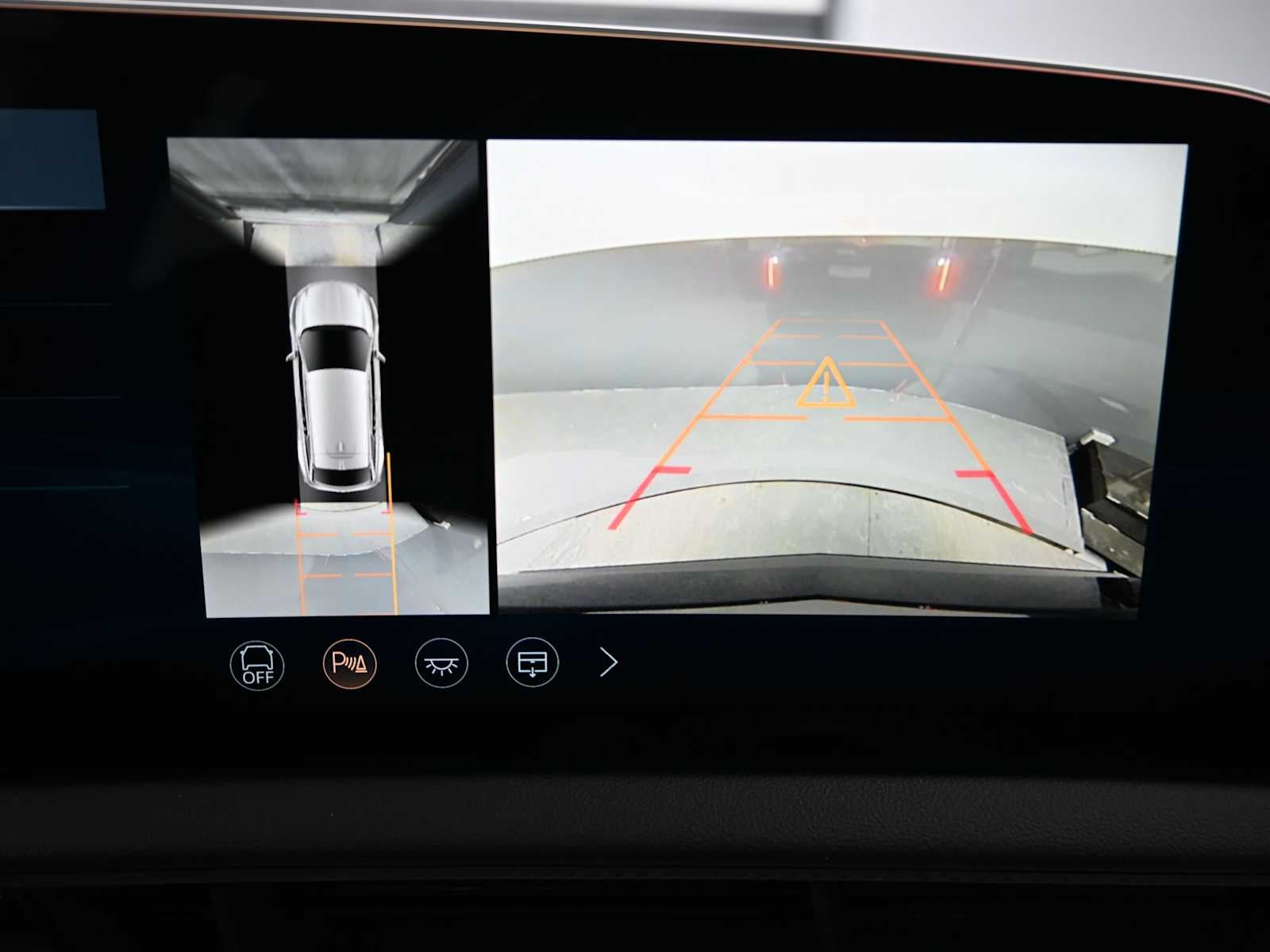 2025 Cadillac OPTIQ Sport 2