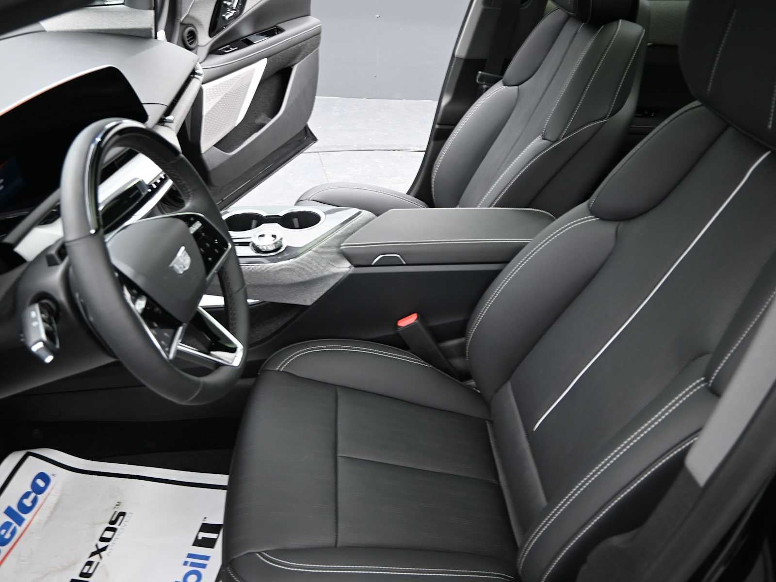 2025 Cadillac OPTIQ Sport 2