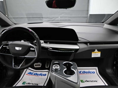 2025 Cadillac OPTIQ Sport 2