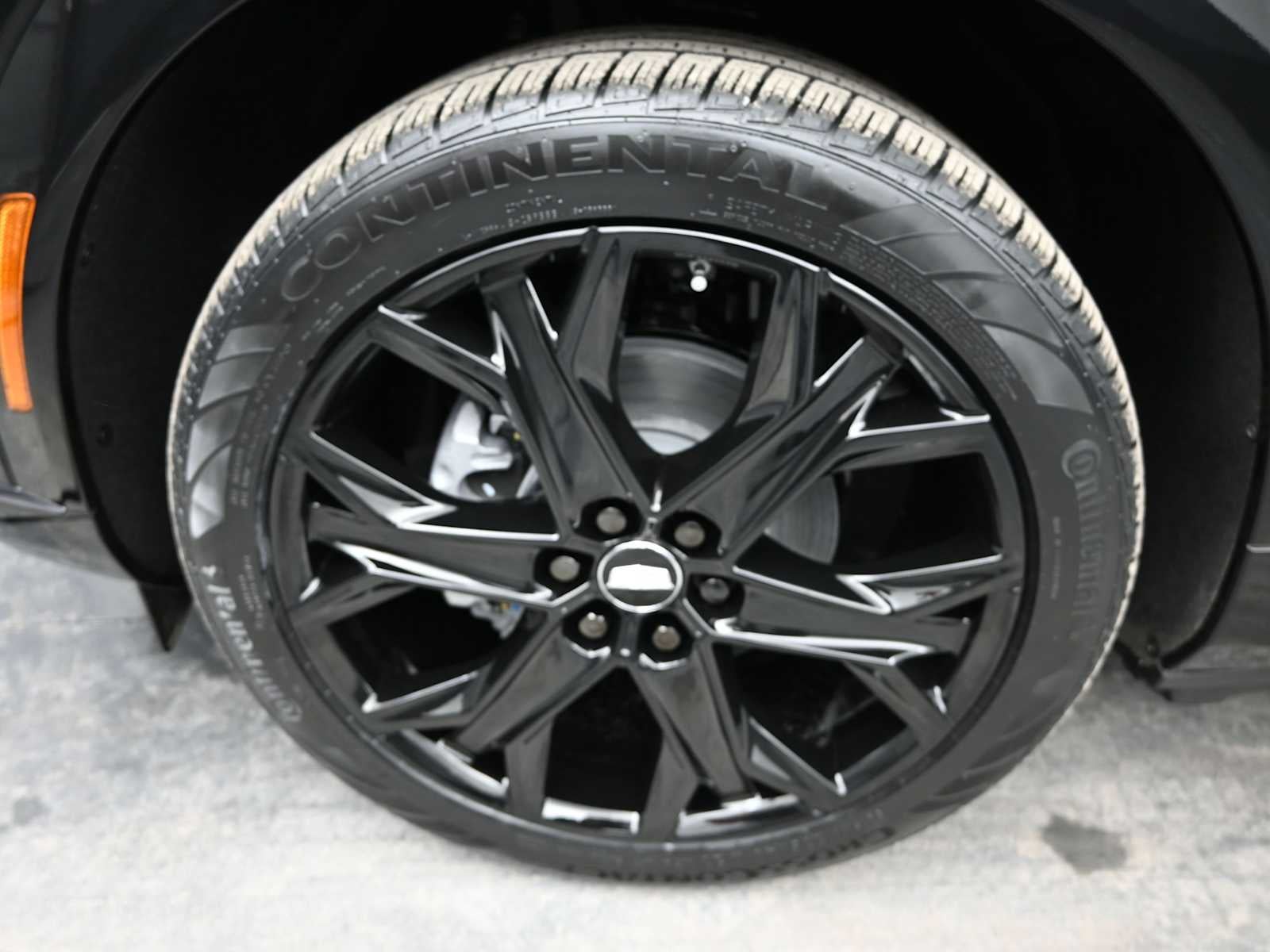 2025 Cadillac OPTIQ Sport 2