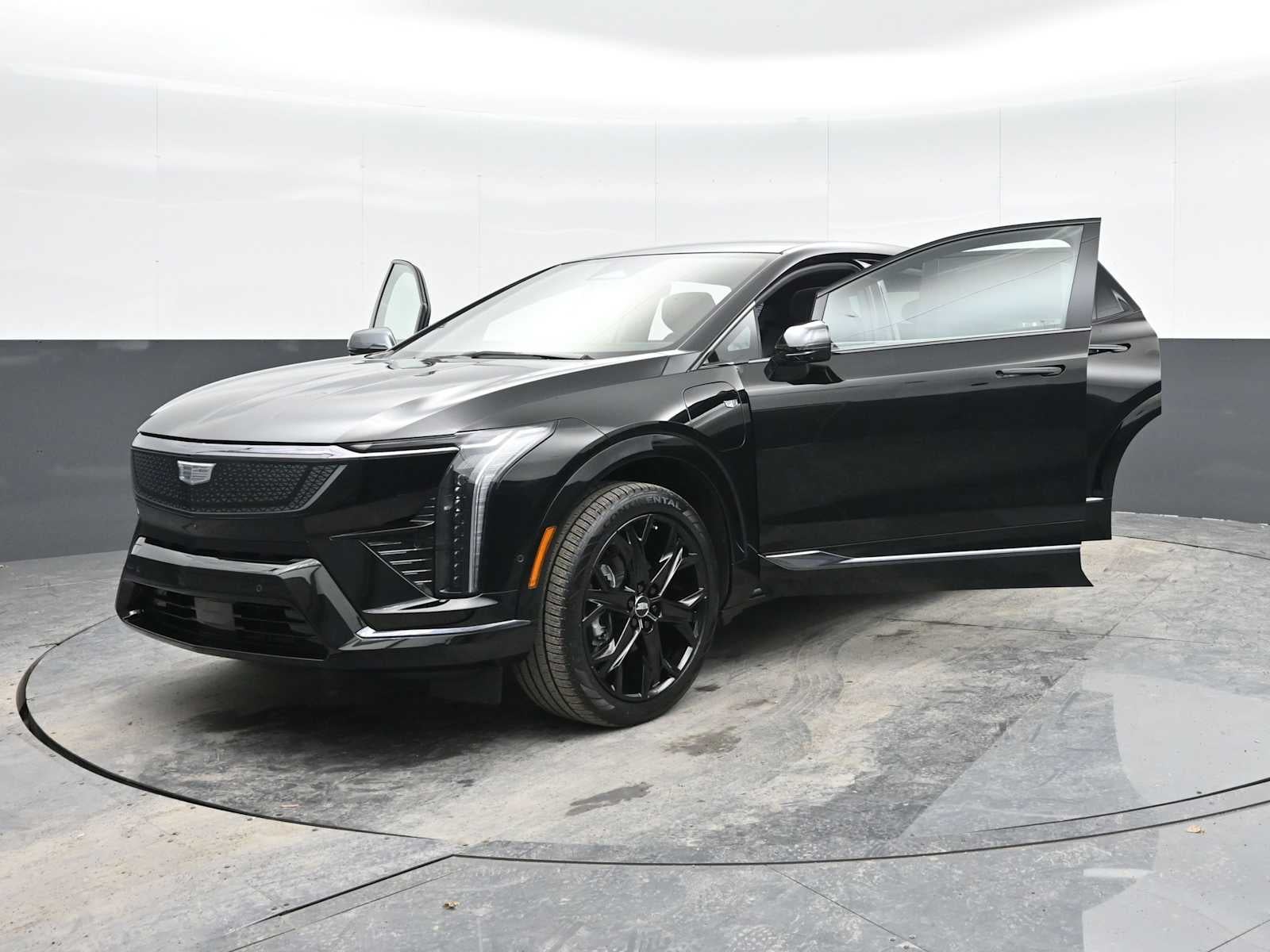 2025 Cadillac OPTIQ Sport 2