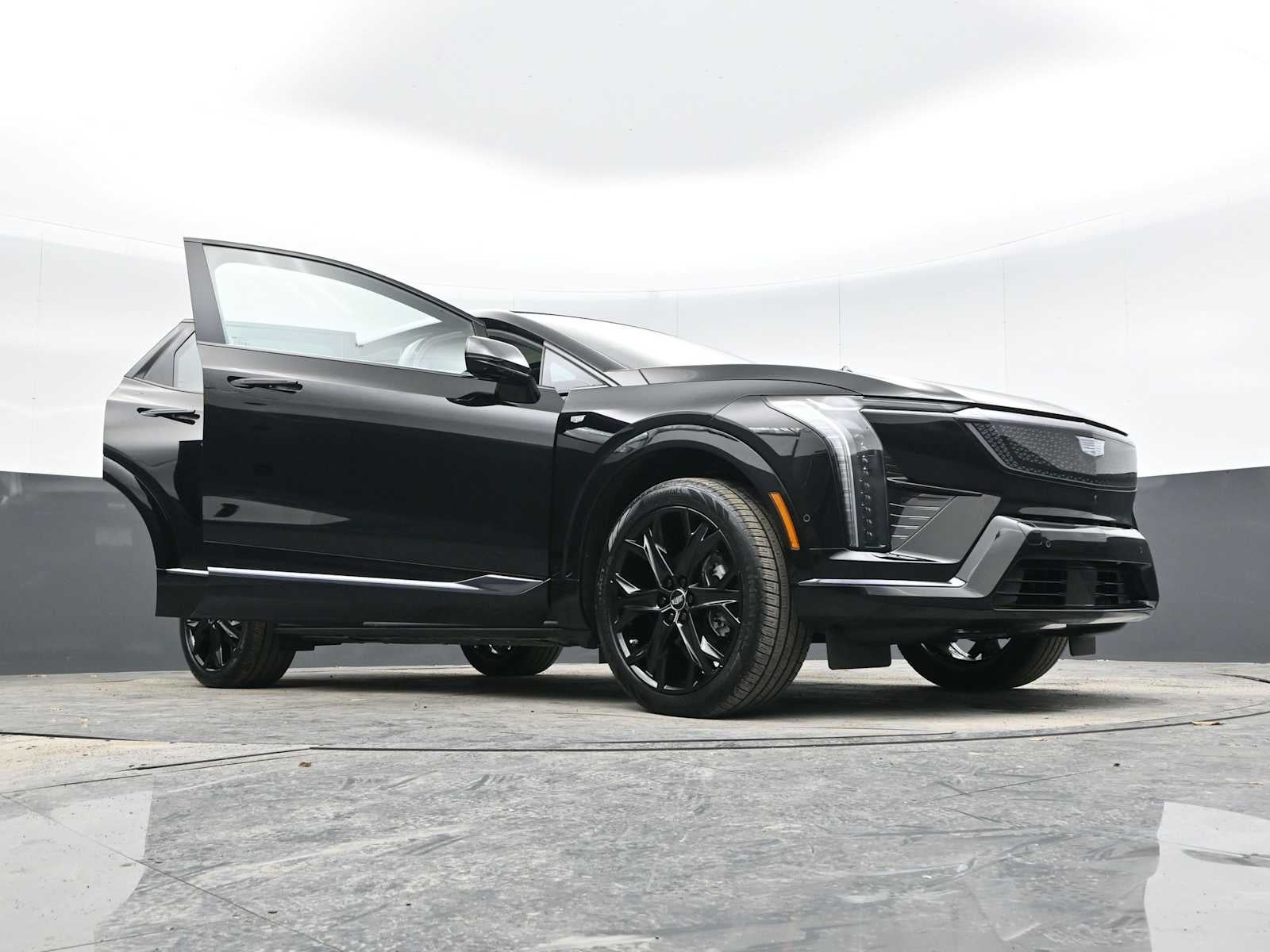 2025 Cadillac OPTIQ Sport 2