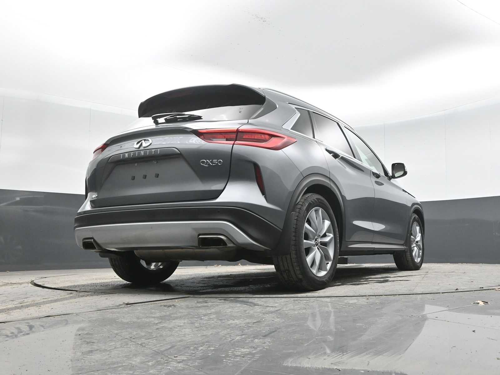 2021 INFINITI QX50 LUXE