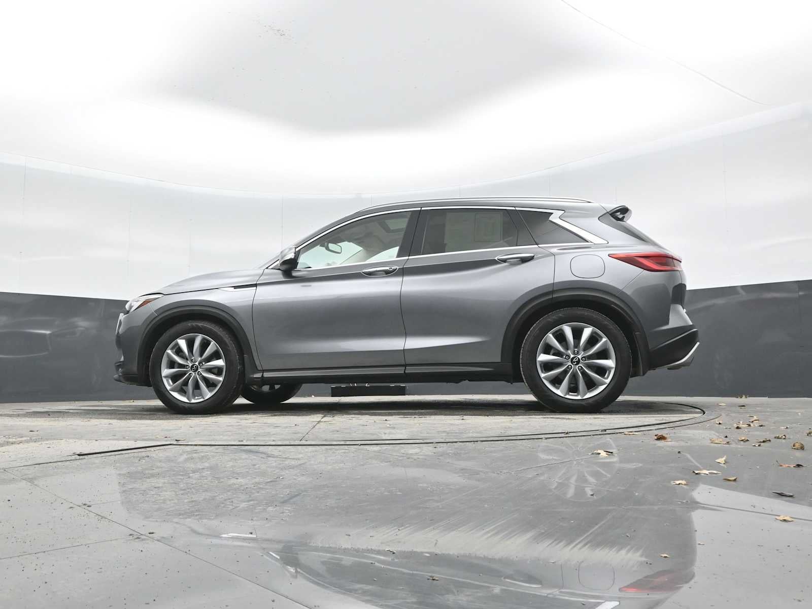 2021 INFINITI QX50 LUXE