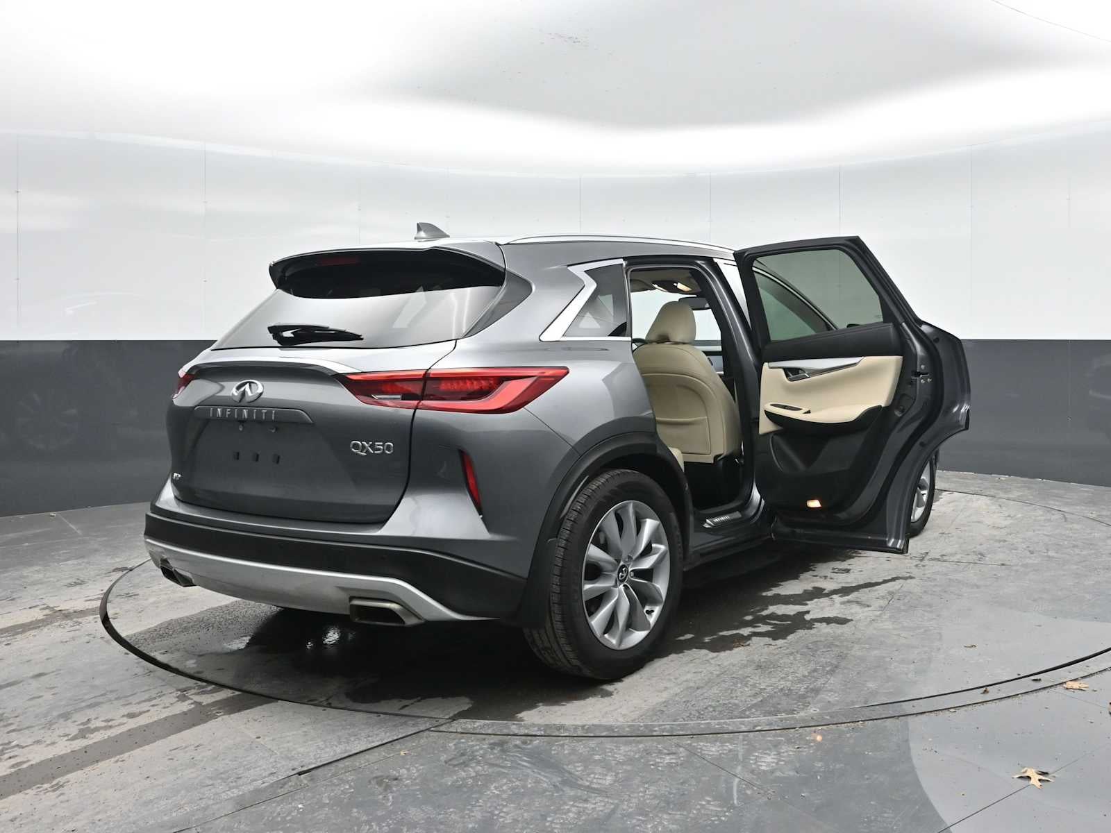 2021 INFINITI QX50 LUXE