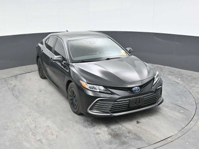 2022 Toyota Camry Hybrid LE