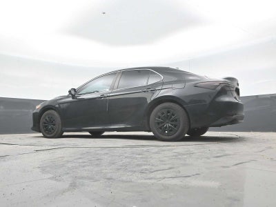 2022 Toyota Camry Hybrid LE