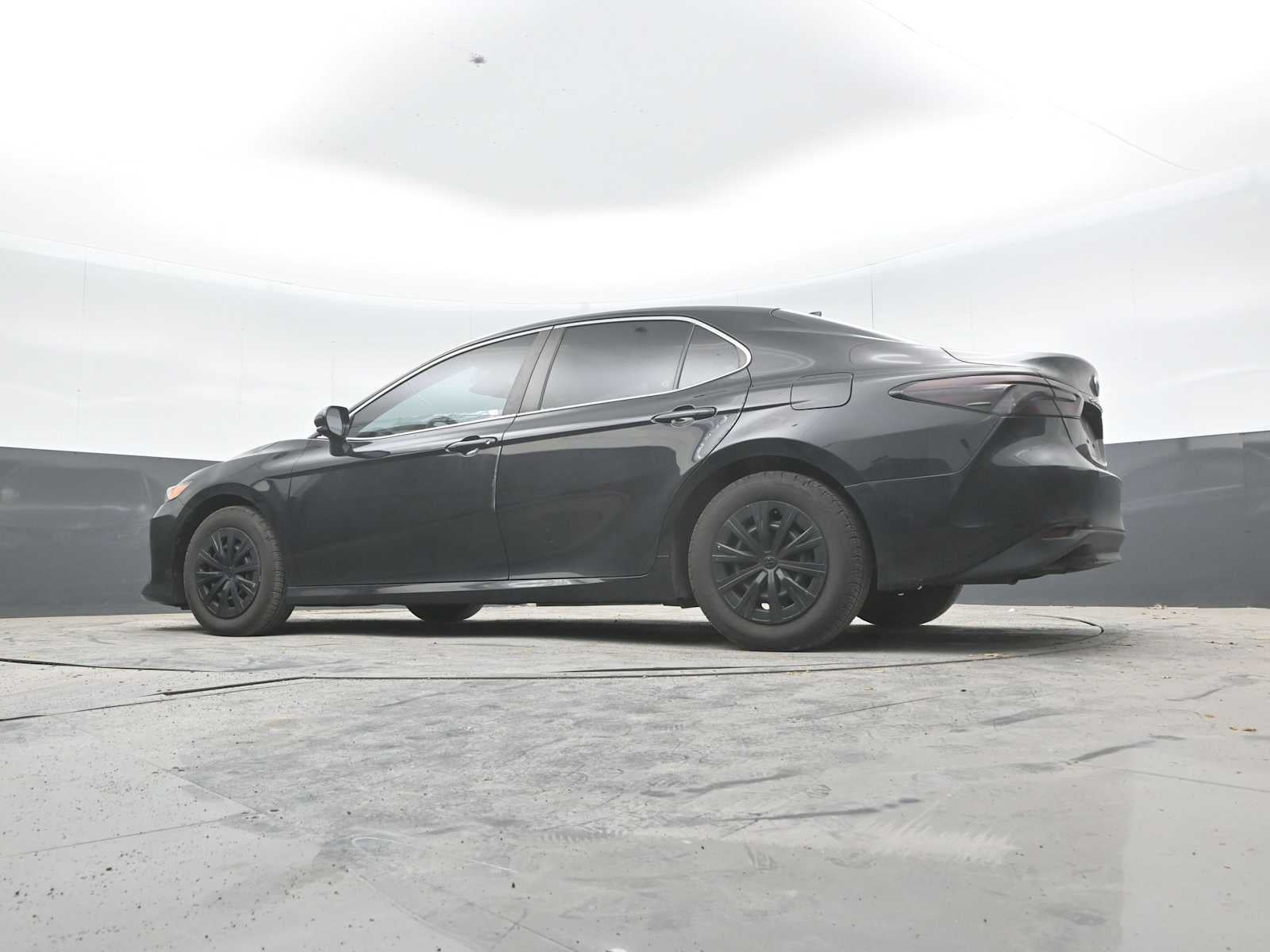 2022 Toyota Camry Hybrid LE