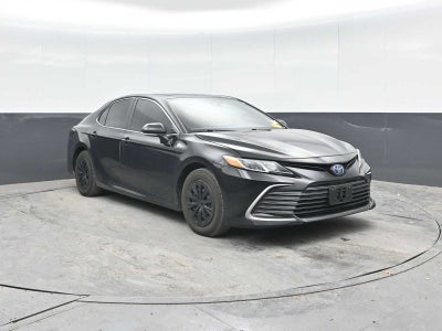 2022 Toyota Camry Hybrid LE