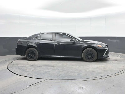 2022 Toyota Camry Hybrid LE