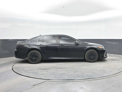 2022 Toyota Camry Hybrid LE