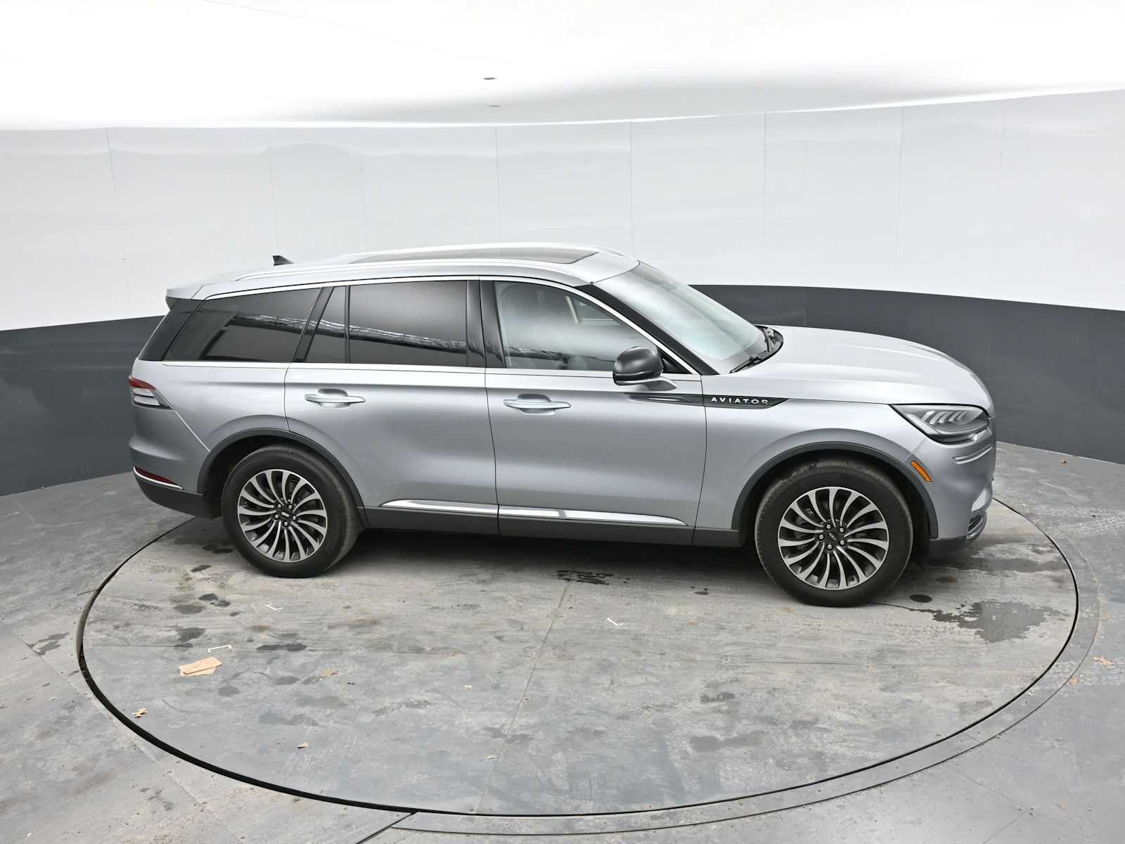 2023 Lincoln Aviator Standard