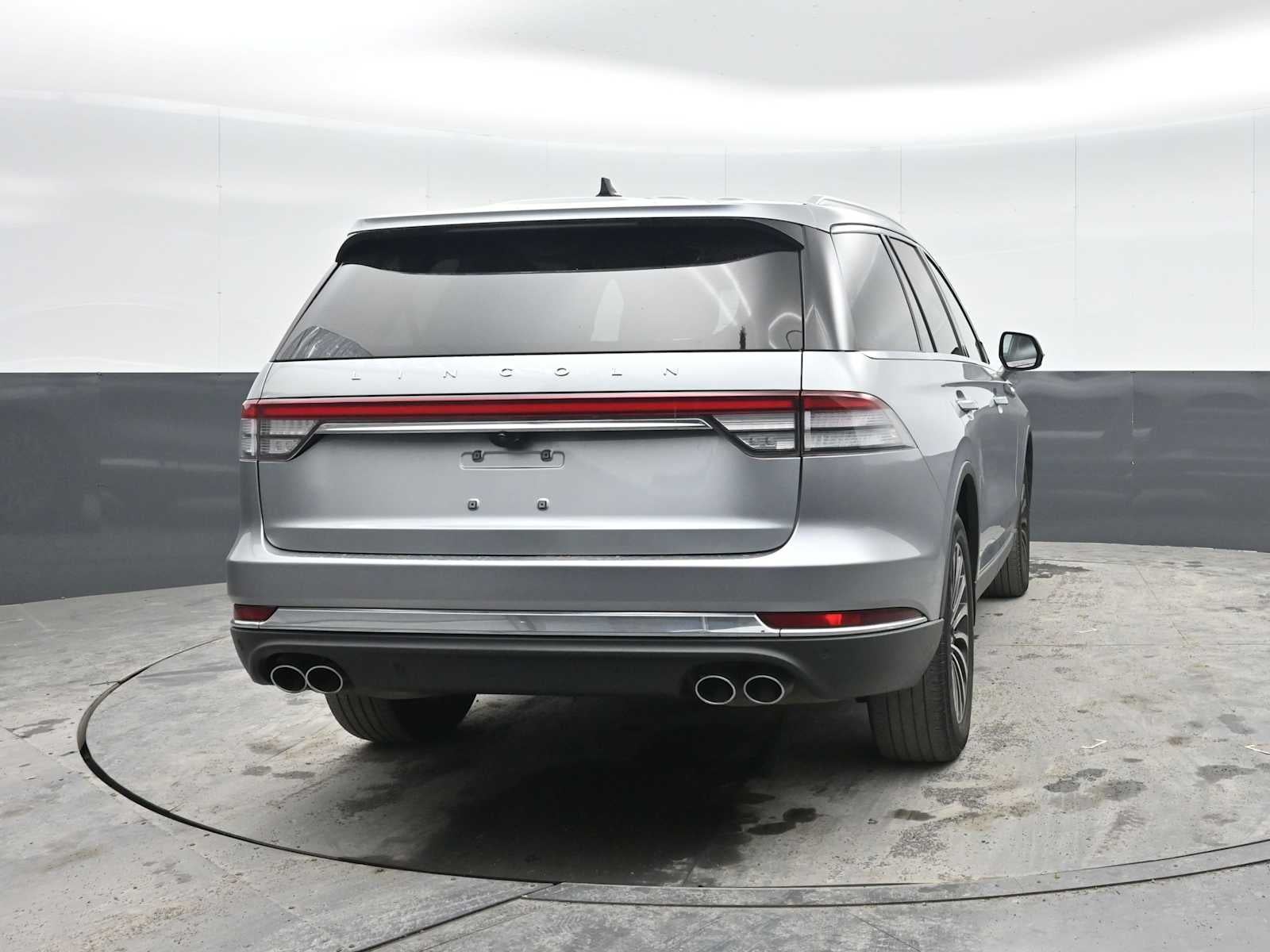 2023 Lincoln Aviator Standard