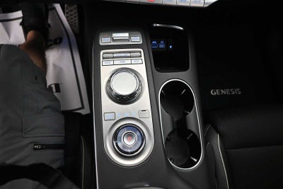 2024 Genesis GV70 2.5T