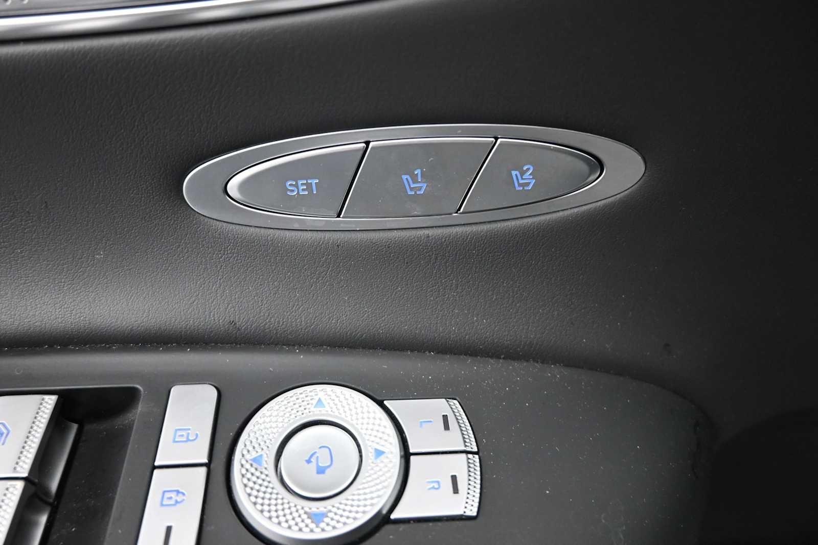 2024 Genesis GV70 2.5T