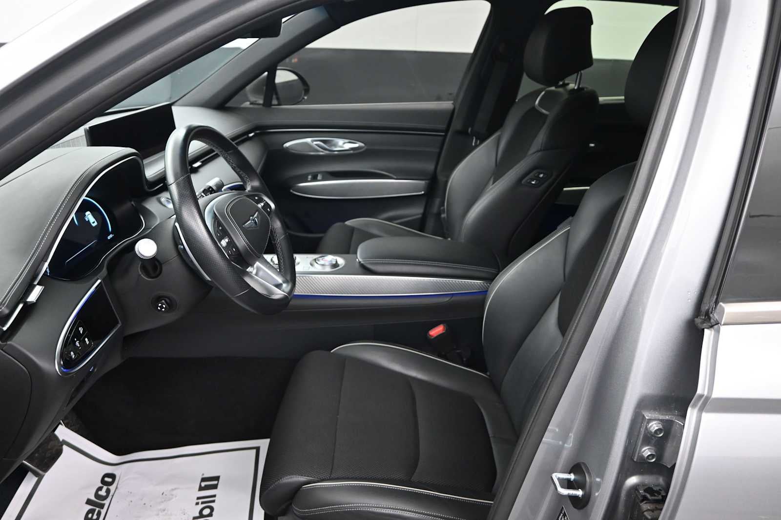 2024 Genesis GV70 2.5T
