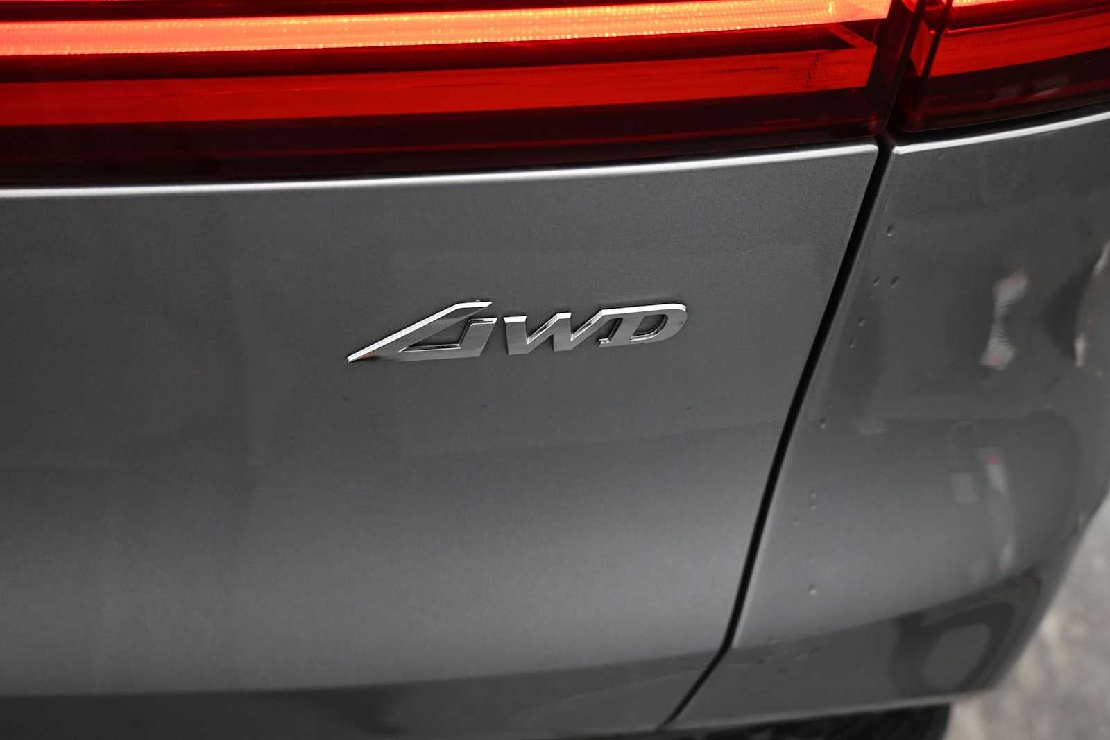 2024 Genesis GV70 2.5T