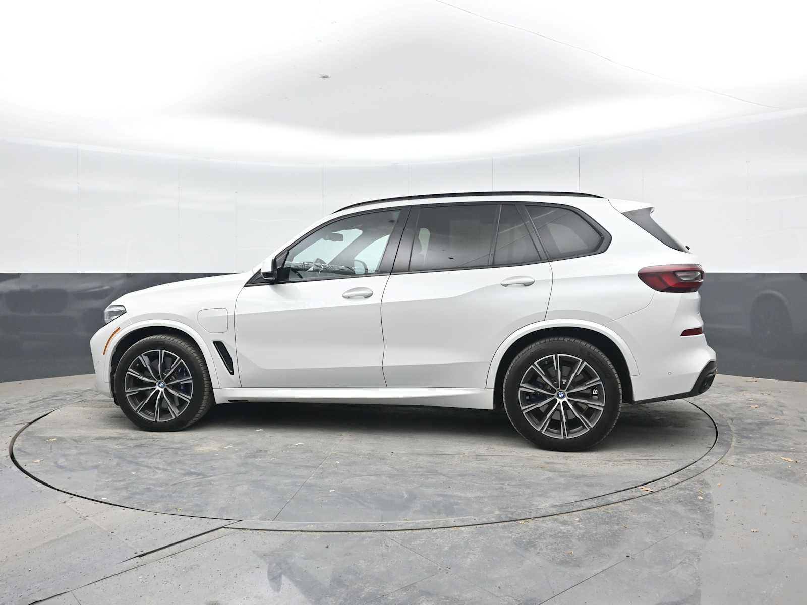 2022 BMW X5 xDrive45e