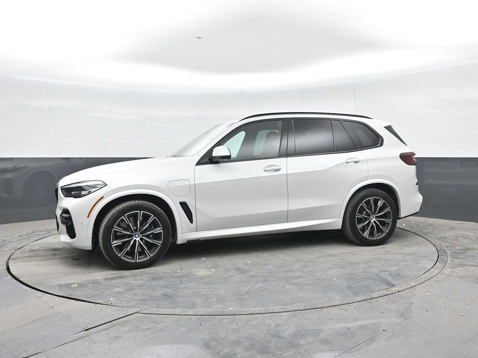 2022 BMW X5 xDrive45e