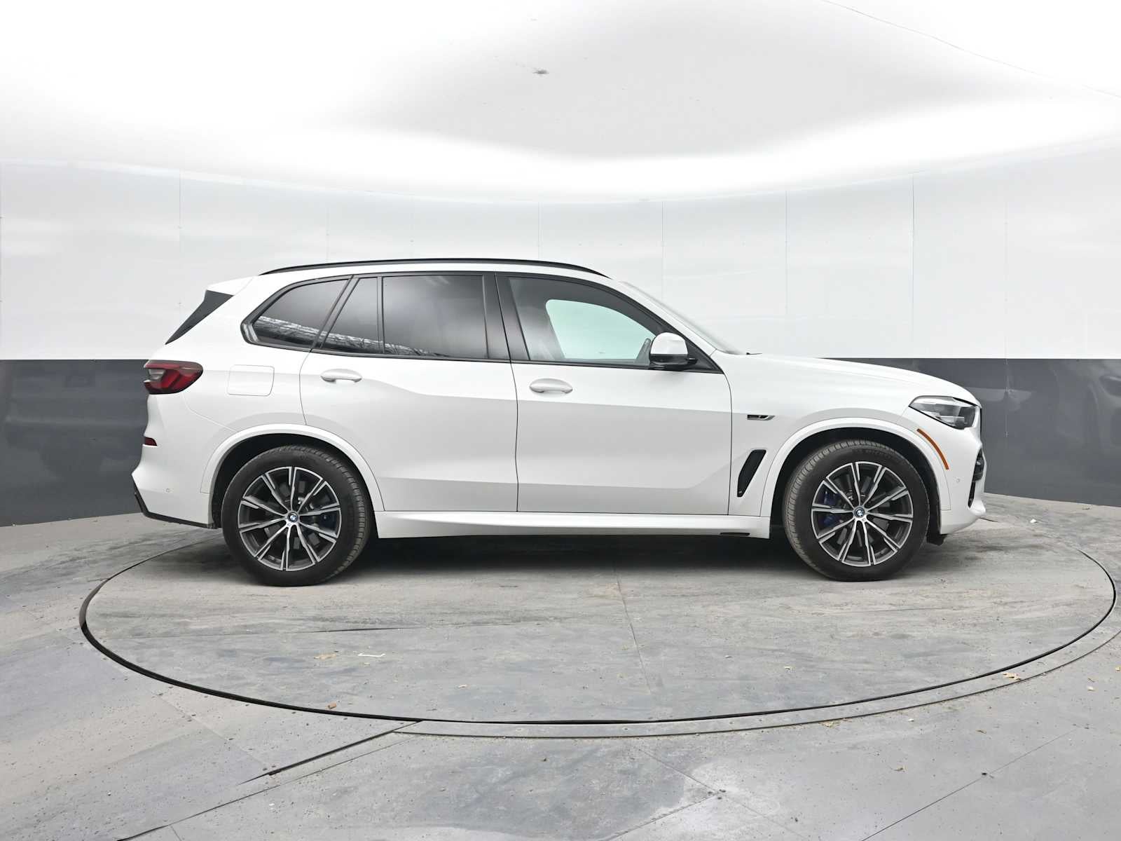 2022 BMW X5 xDrive45e