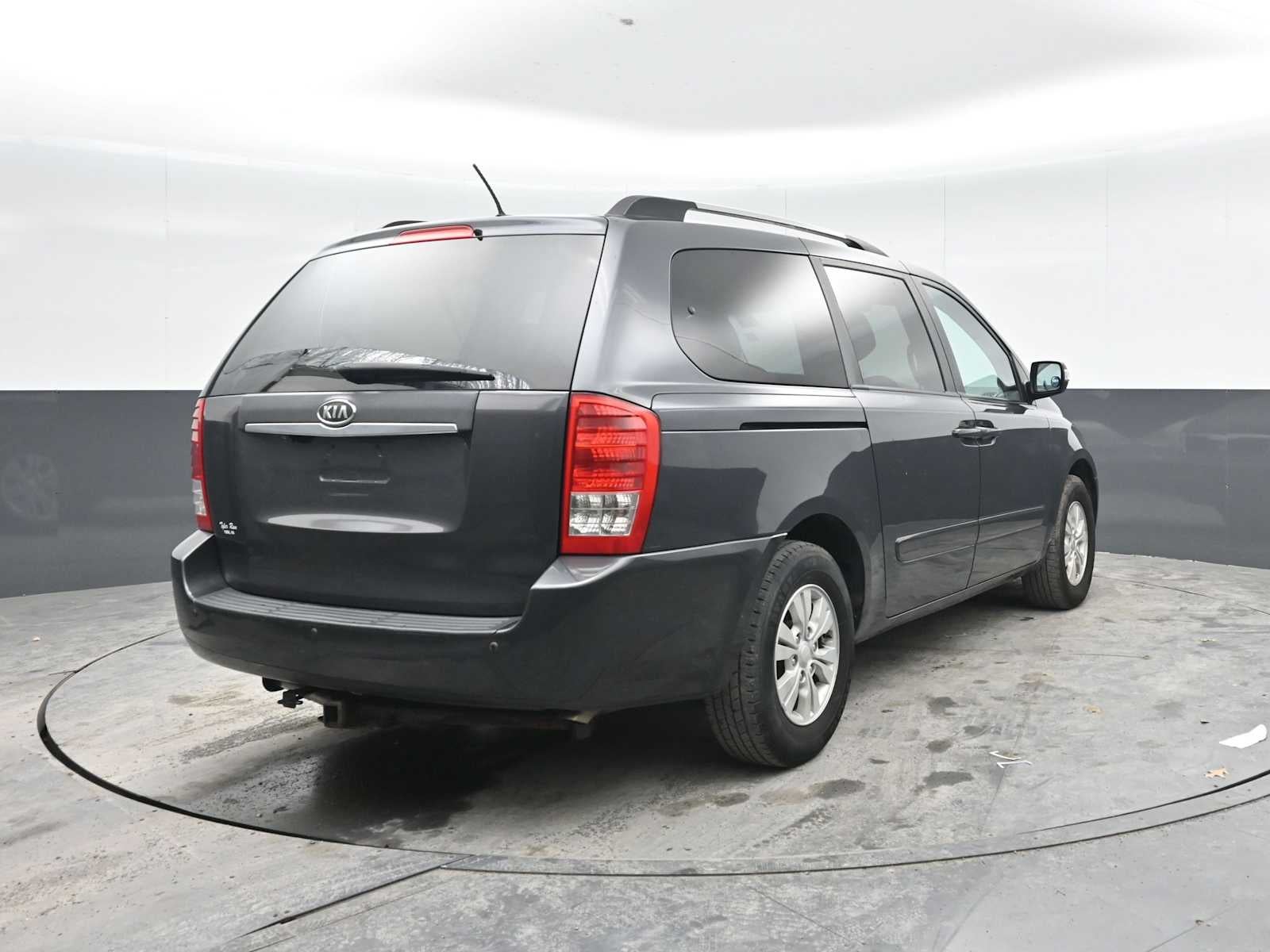 2012 Kia Sedona LX
