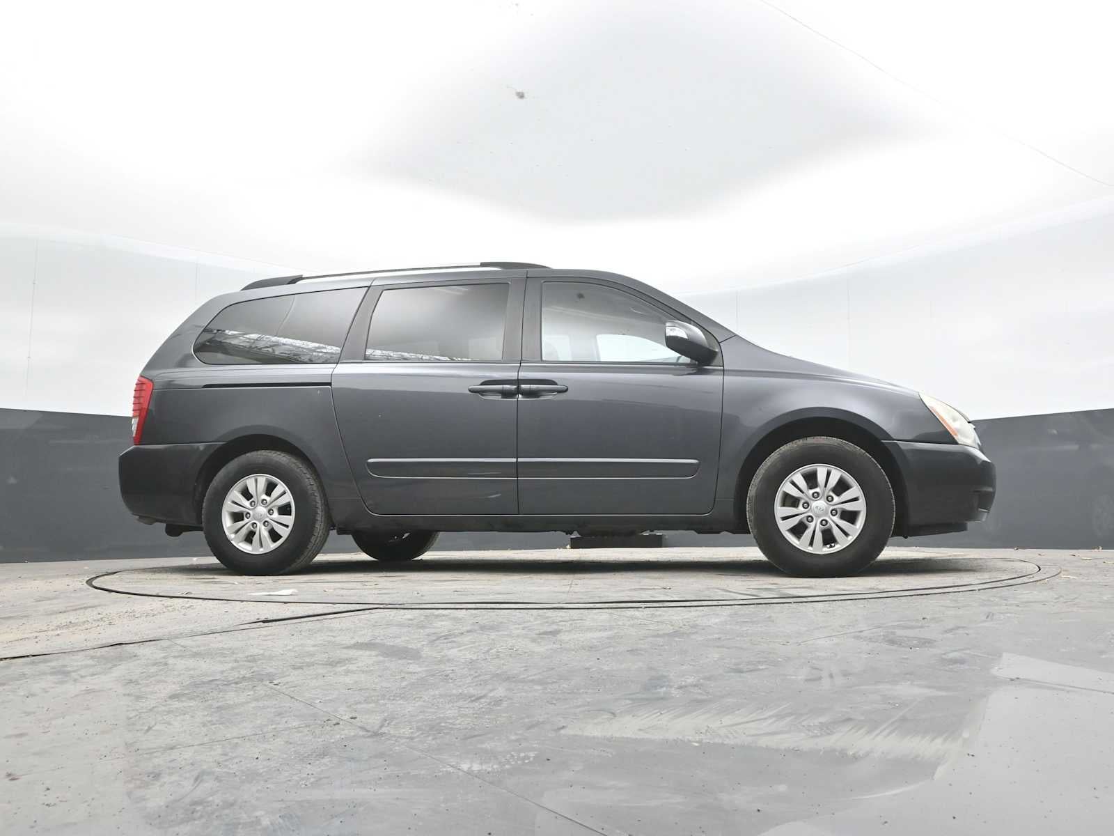 2012 Kia Sedona LX