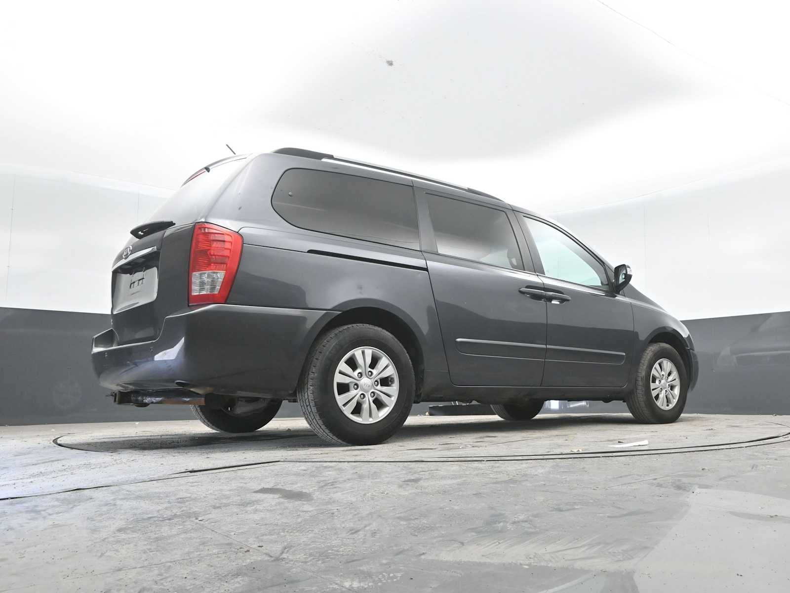 2012 Kia Sedona LX