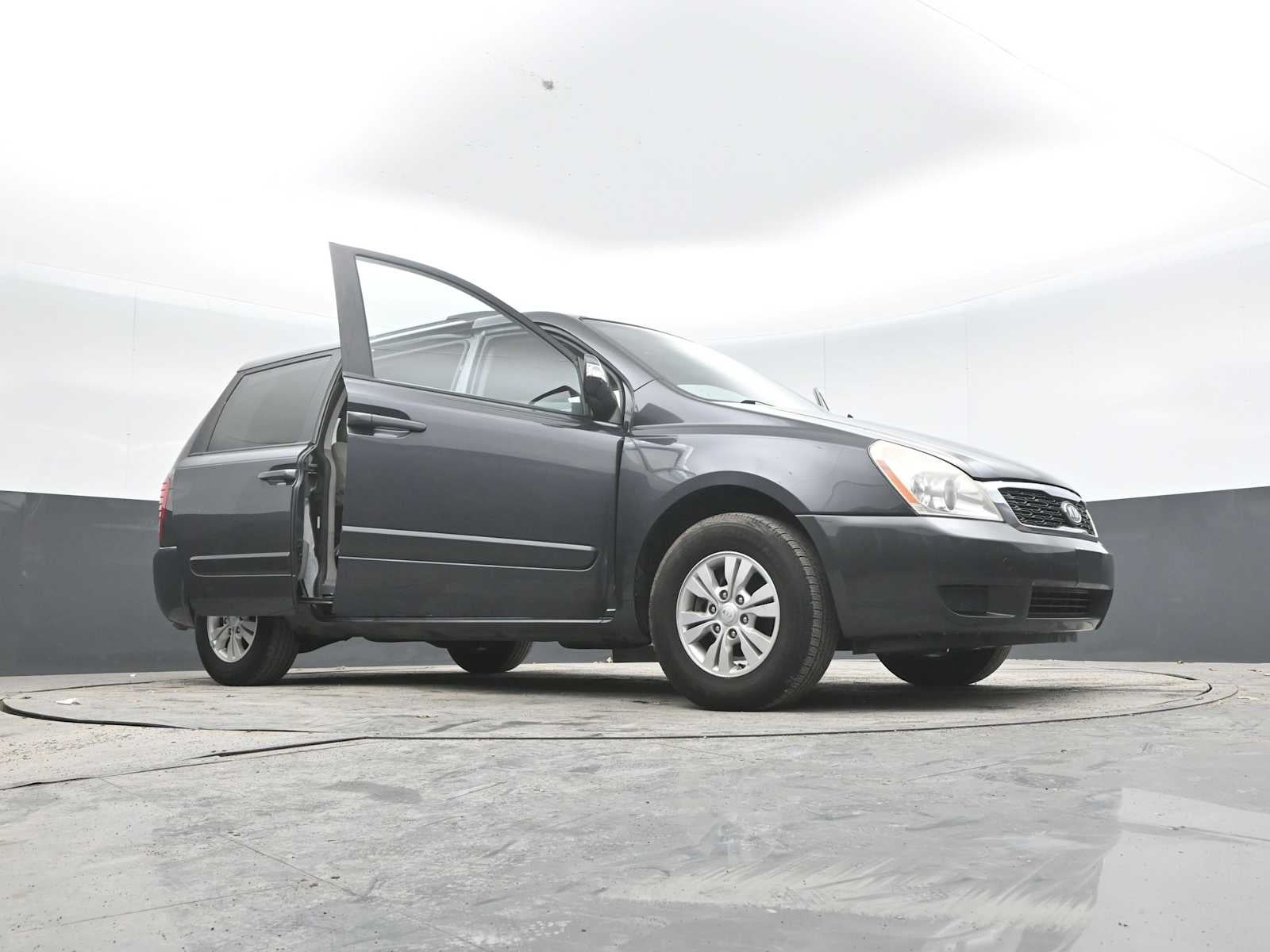 2012 Kia Sedona LX