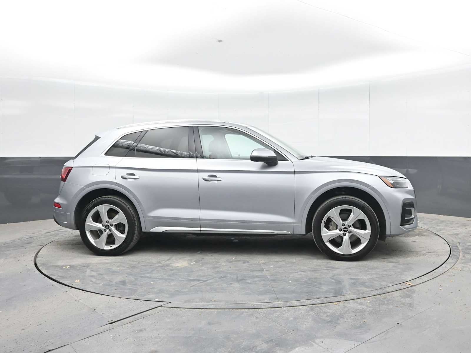 2021 Audi Q5 Premium Plus - Photo 9