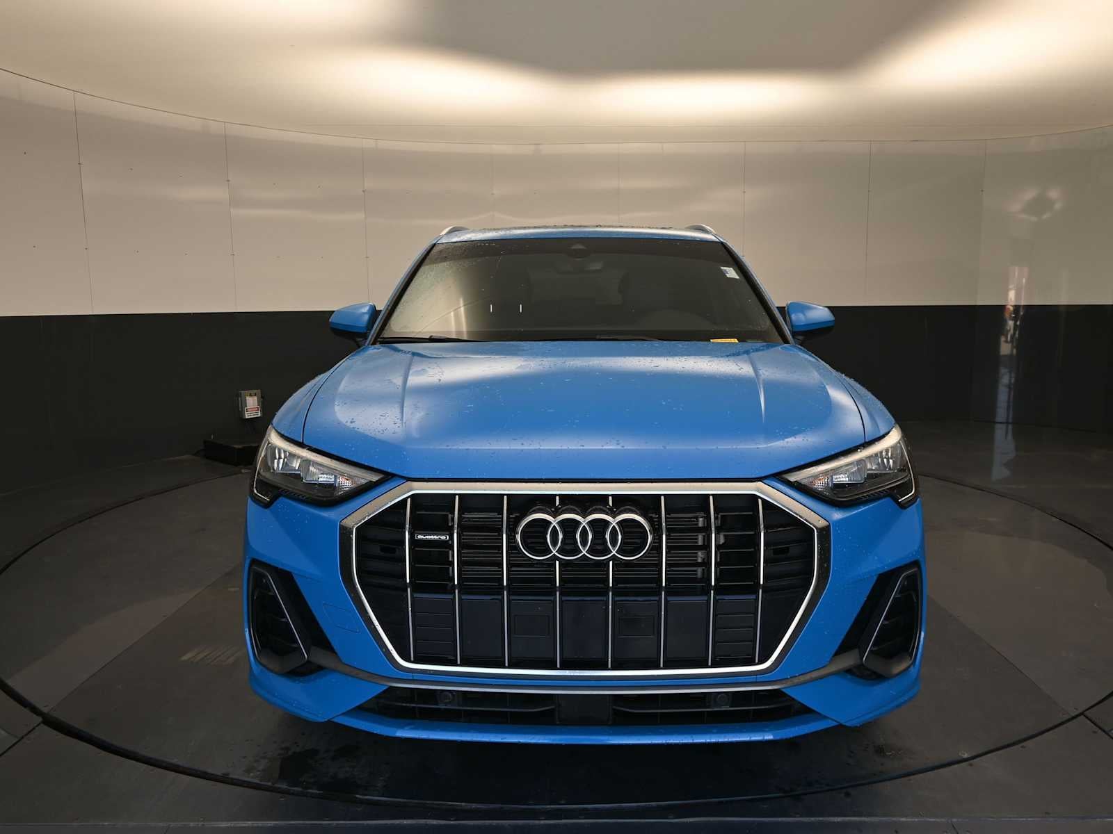 2022 Audi Q3 S line Premium