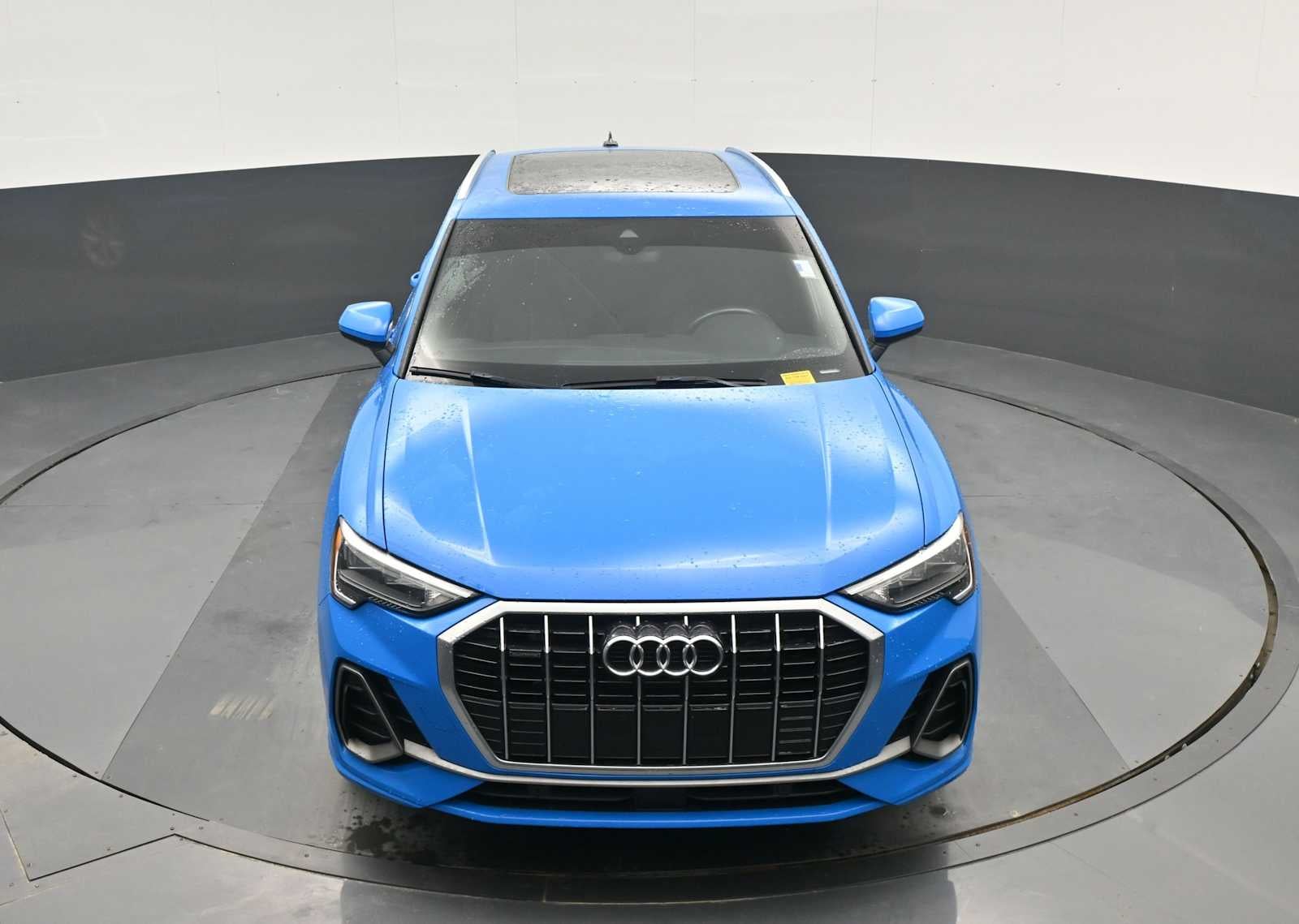2022 Audi Q3 S line Premium