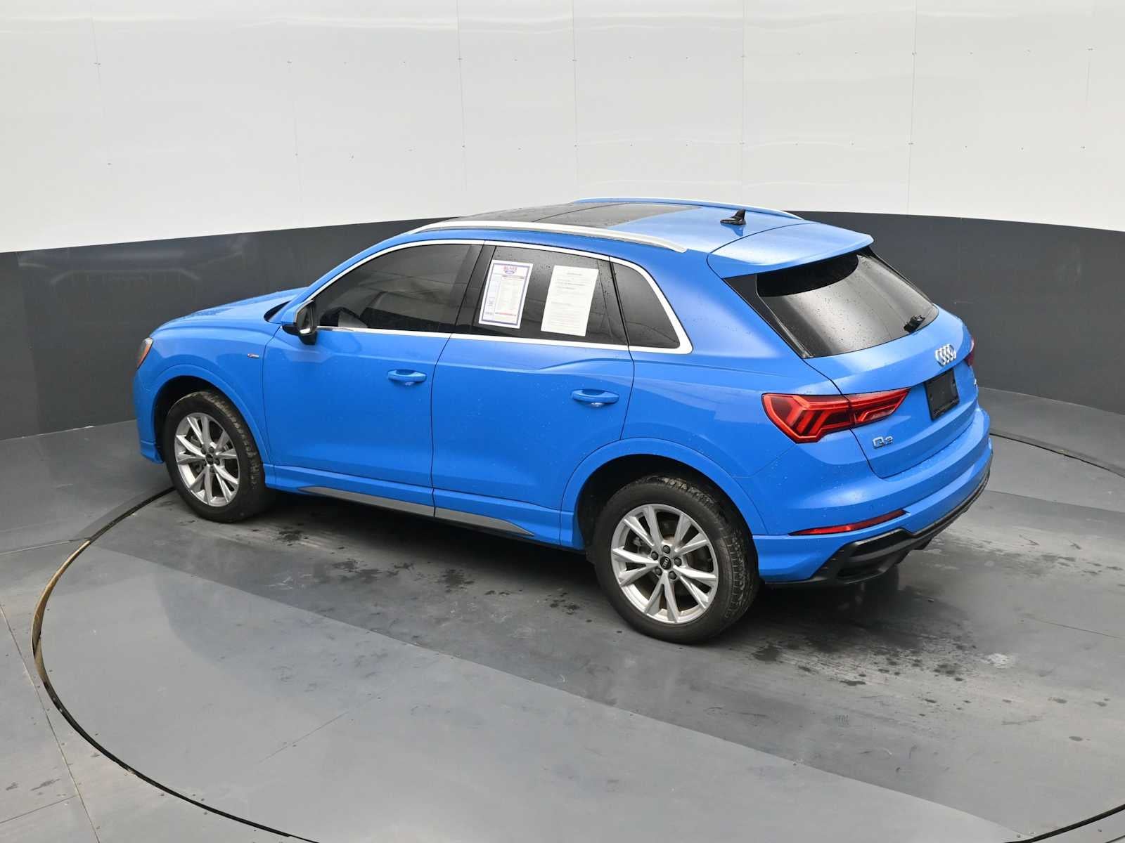 2022 Audi Q3 S line Premium