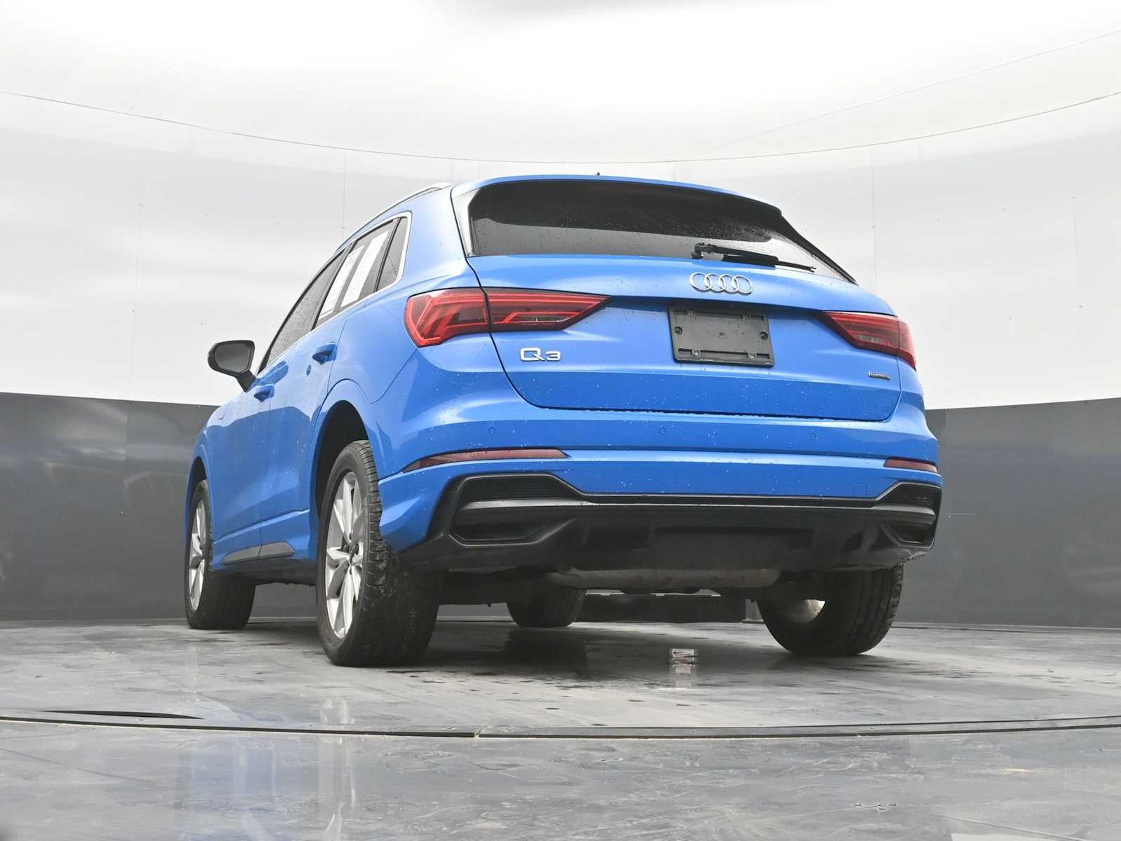 2022 Audi Q3 S line Premium