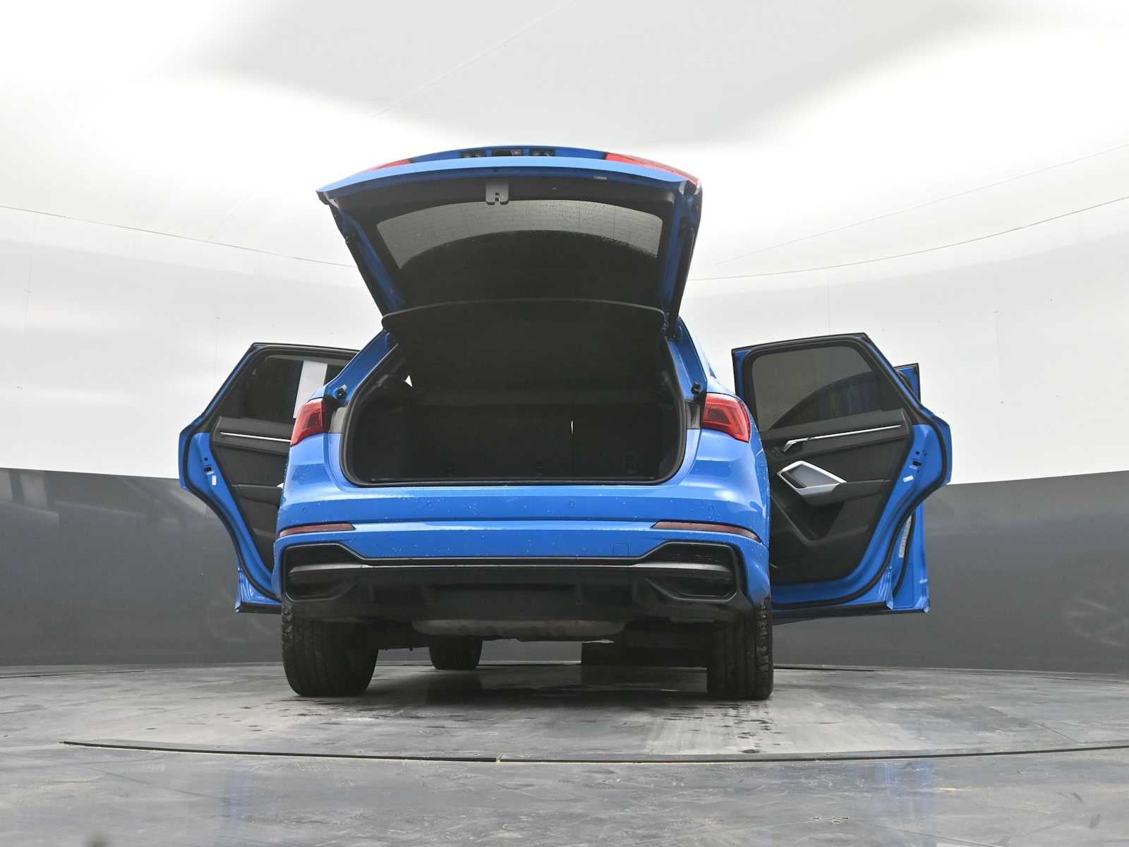 2022 Audi Q3 S line Premium