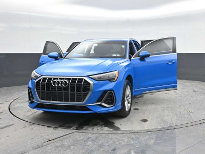 2022 Audi Q3 S line Premium